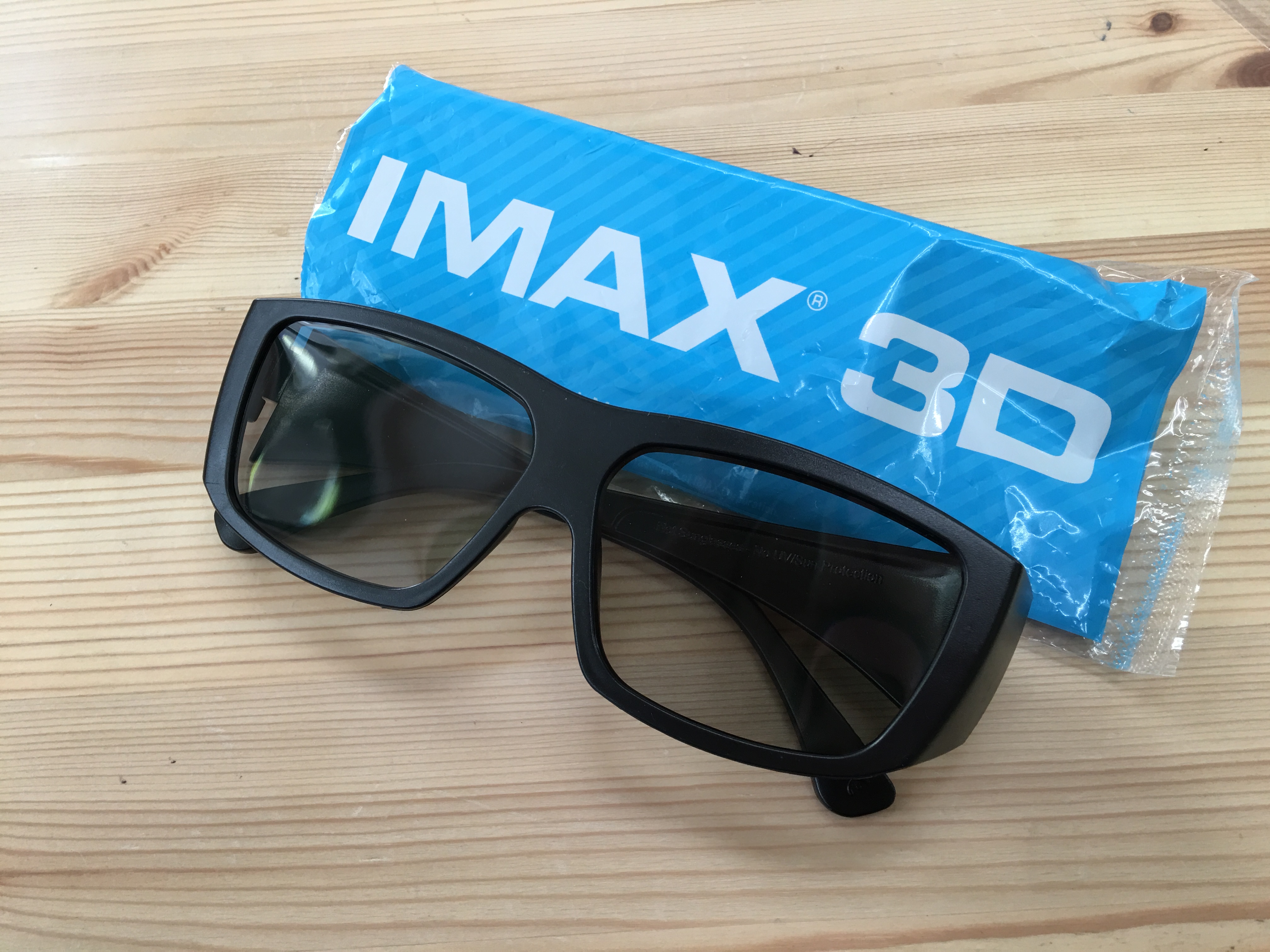 持ち帰り3Dメガネはどこの映画館でも使えるの？ | 横浜弘明寺にある美容室 peu a peu（プー・ア・プー）